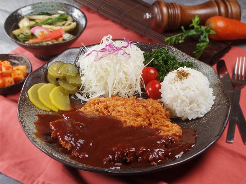 맹호수제돈까스용현점 소개